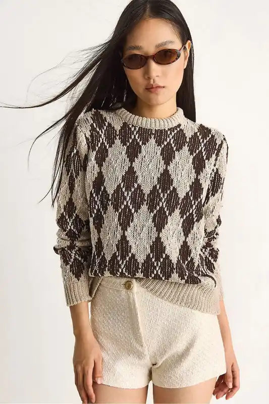 Women’s Crew Neck Knitted Sweater with Diamond Pattern - Bianco Lucci
