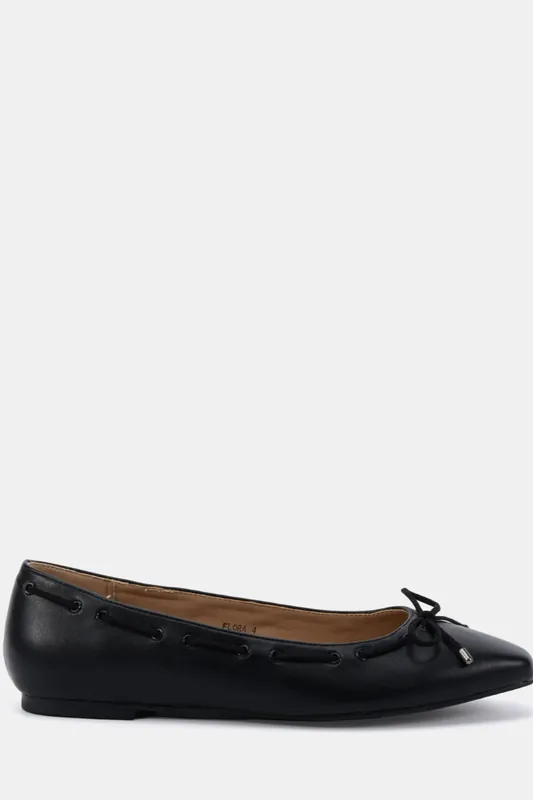 WIDE FIT FLORA Eyelet Detail Bow Flat Ballerina - Novo