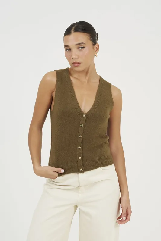 Mossy Yarn V-Neck Knitted Waistcoat
