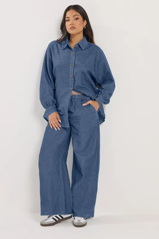Petite Pull-On Wide Leg Jeans