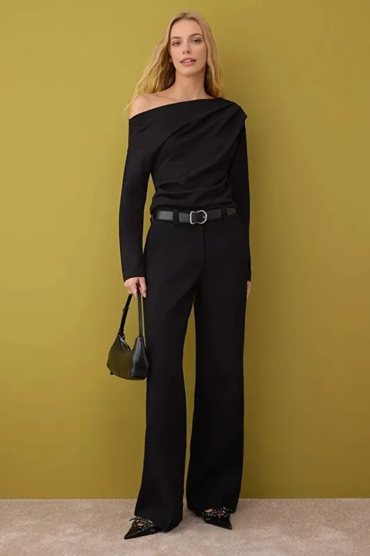 Asymmetrical Drape Detail Knit Top With One-Shoulder Colla