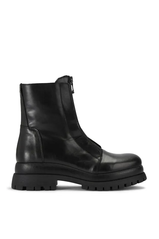 Milton Black Leather' Leather Boots - STEVE MADDEN