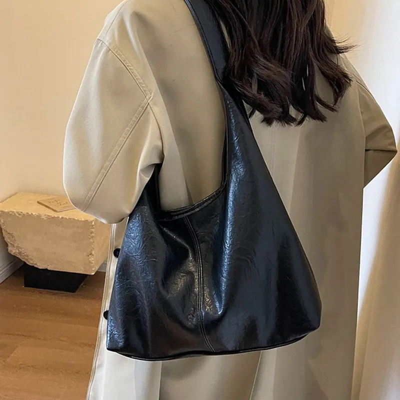 'Athena' Large Slouchy Shoulder Bag With Magnetic Clasp - XY London