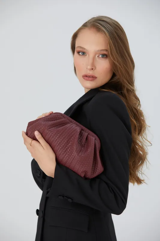 Textured Pu Leather Pouch Bag With Detachable Crossbody Strap - Belissh