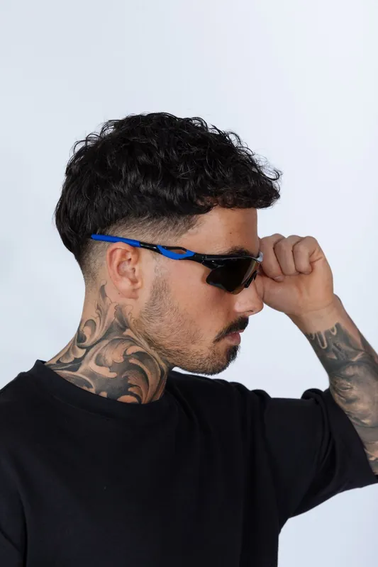Sport Racer Sunglasses with Hard Case - SVNX