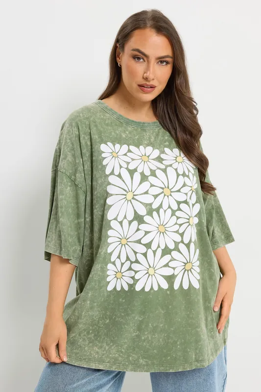Acid Wash Boxy Daisy Print T-Shirt