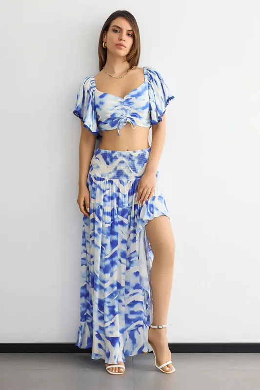 Tie-Dye High-Waist Coords with Asymmetrical Short Sleeves