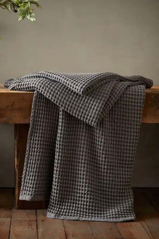 'Jaipur Chunky Waffle' Cotton Blanket Throw - Pineapple Elephant