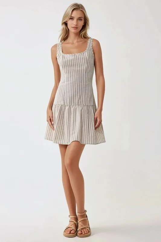 Fitted Mini Dress with Square Collar - Hiccup