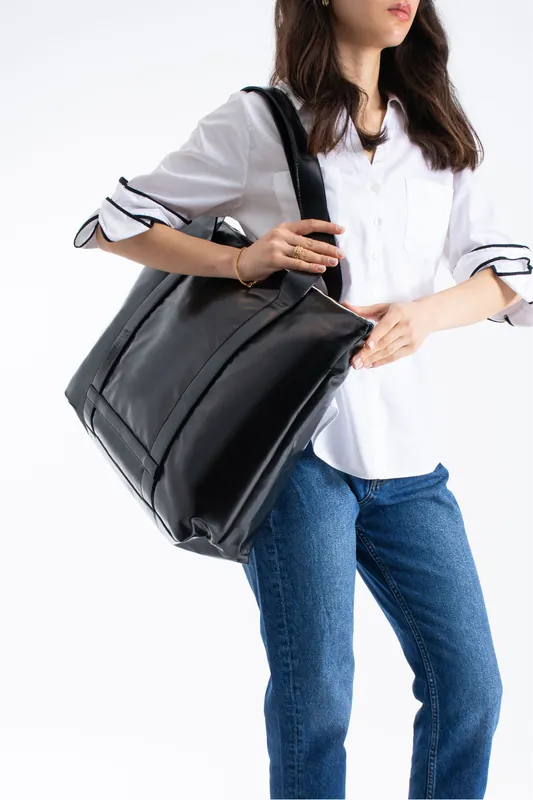 Metallic Finish Pu Leather Weekend Bag - Belissh