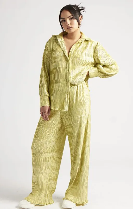Textured Plisse Wide Leg Trouser - Urban Bliss