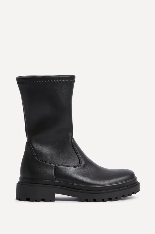 Edge Black Platform Ankle Boots - Linzi