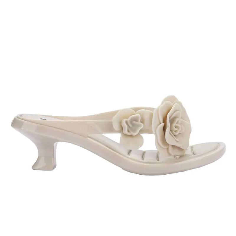Thong Kitten Heel Petals - Melissa Shoes