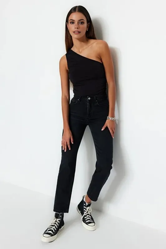 High Waist Mom Jeans - WOVCOR
