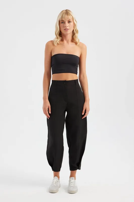 High Waist Carrot fit Trousers - Hiccup