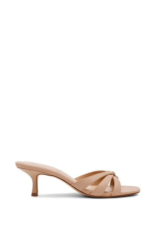 Cary Tan' Leather Sandals - STEVE MADDEN