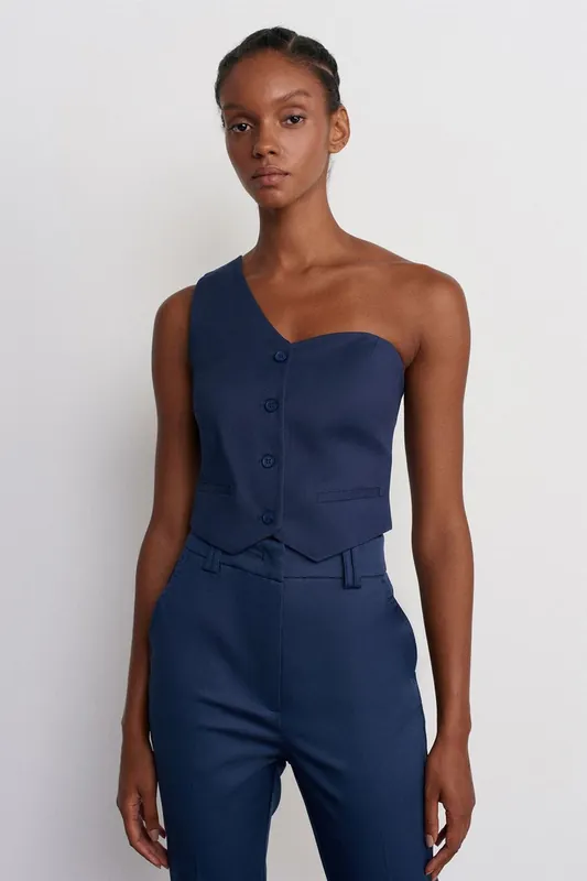 Fitted Crop Poplin Blouse With Asymmetrical Collar - Dilvin