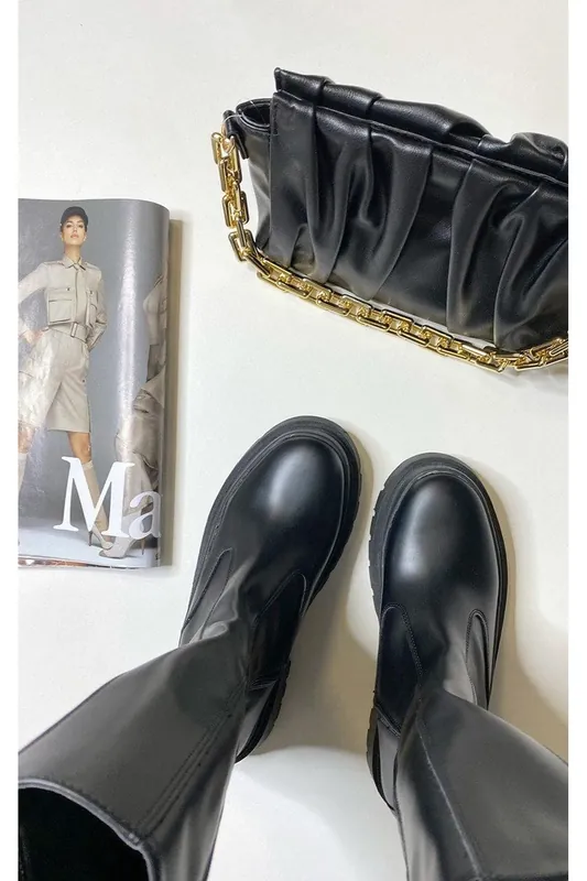 Cassie Faux Leather Chunky Platform Boots - IKRUSH