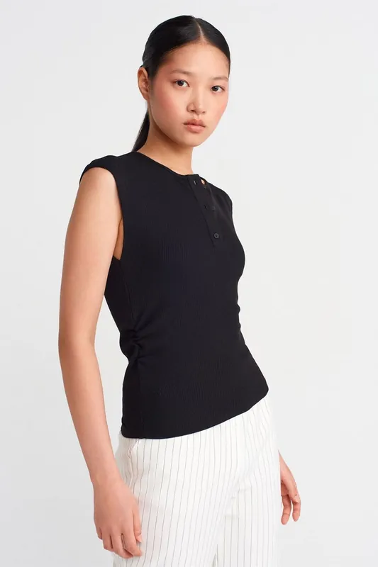 Sleeveless Ribbed Button-Front Blouse