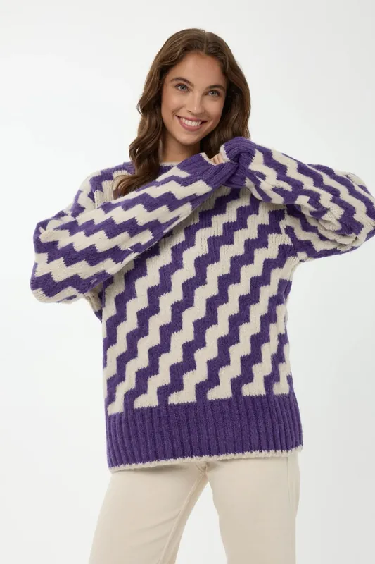 Zigzag Patterned Crew Neck Sweater - Hiccup