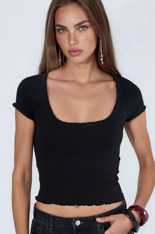 Slim Fit U Neck Ribbed Blouse - Busem