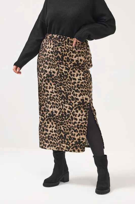 Leopard Textured Tube Skirt - Yours
