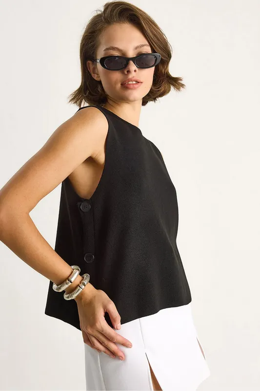 Button Detailed Knit Blouse - Bianco Lucci