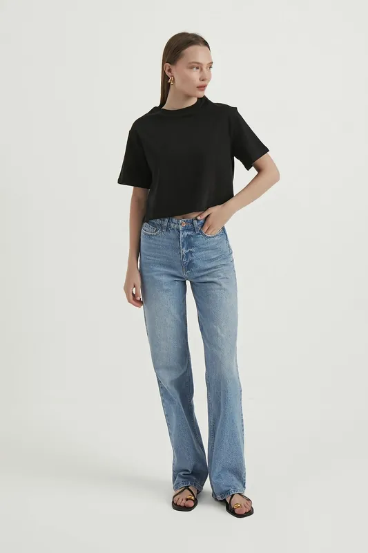 Crew Neck Basic Cropped Top - Hiccup