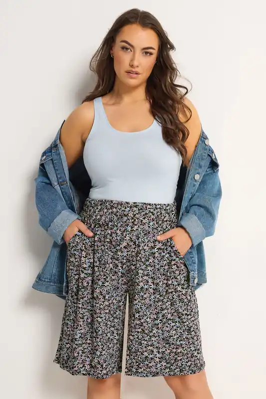 Ditsy Floral Shorts - Yours