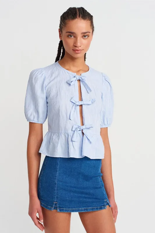 Women’s Crop Blouse With Bow Detail - Dilvin