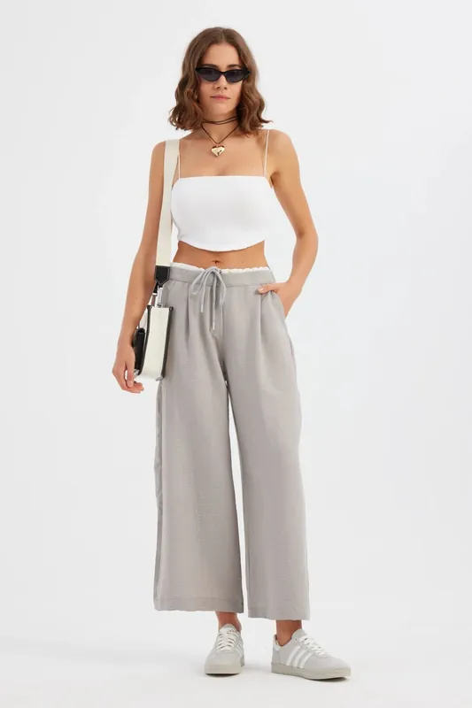 Wide-Leg Low-Rise Trousers with Drawstring