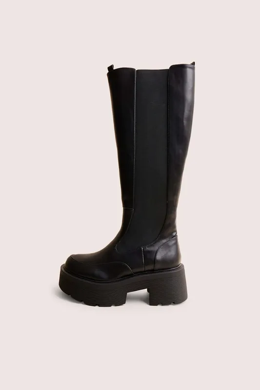 Evergreen Black Pu Wide Fit Knee High Chunky Heeled Sole Boots - Public Desire