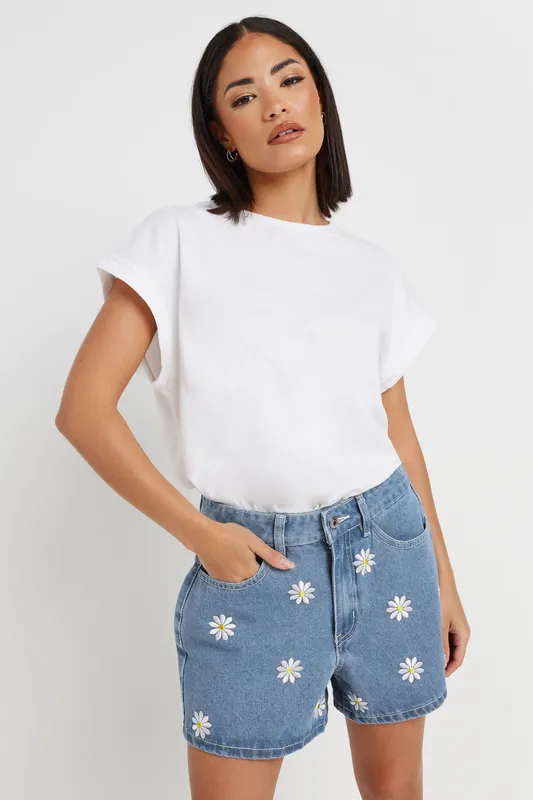 Petite Daisy Embroidered Shorts - PixieGirl