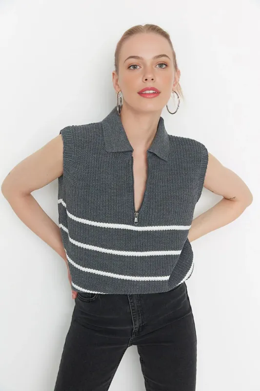 Striped Zip Neck Knit Sweater Vest - WOVCOR