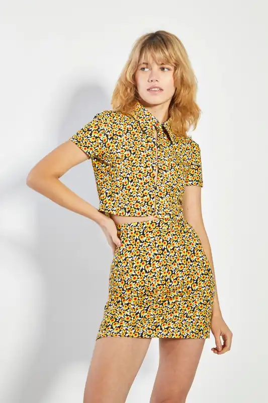 Collared Button Up Crop-Top
