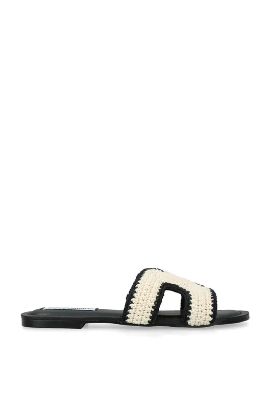 Zarnia Black White' Fabric Sandals - STEVE MADDEN