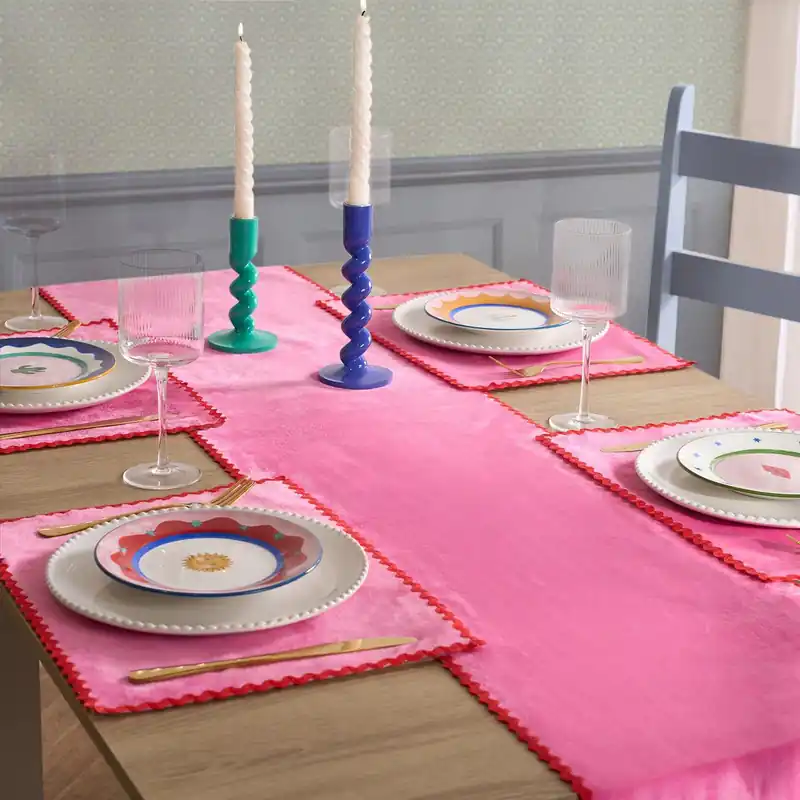 4 x Scallop Edge Matte Velvet Placemat Table Mat Set - OHS