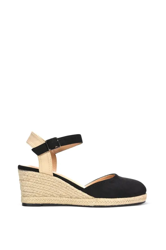 Joey' Espadrille Platform Wedges With Closed Toe - XY London
