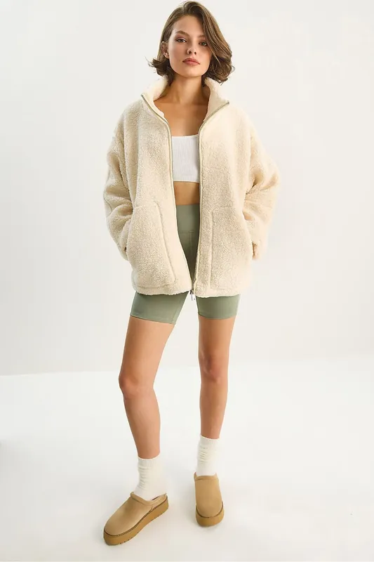 Oversized Plush Jacket with Pockets - Bianco Lucci