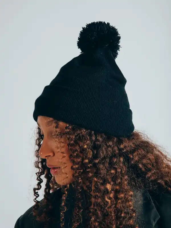 Knitted Pom Pom Beanie in Black - SVNX