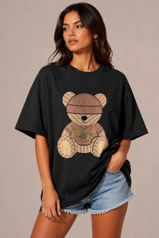 Cool Bear Graphic - Oversized - T-Shirt