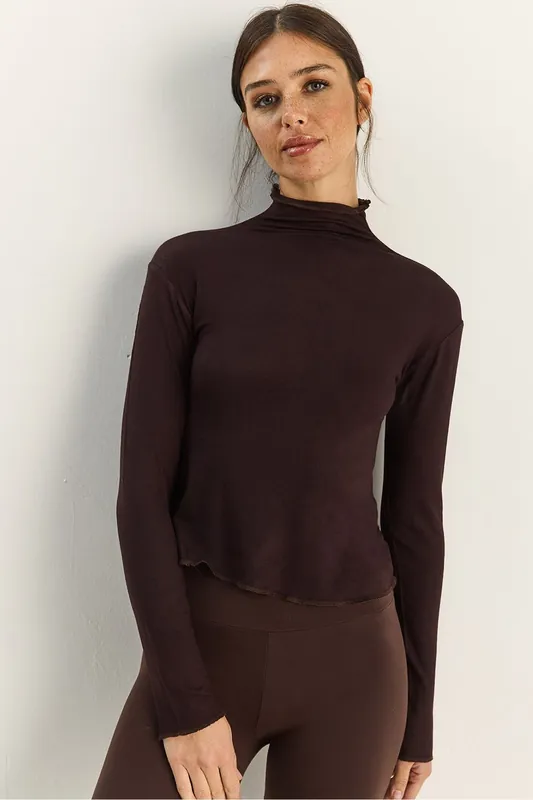 Basic Half Turtleneck Blouse - Bianco Lucci