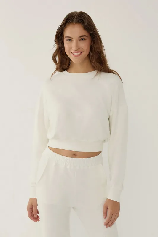 White Sweatshirt - Hiccup