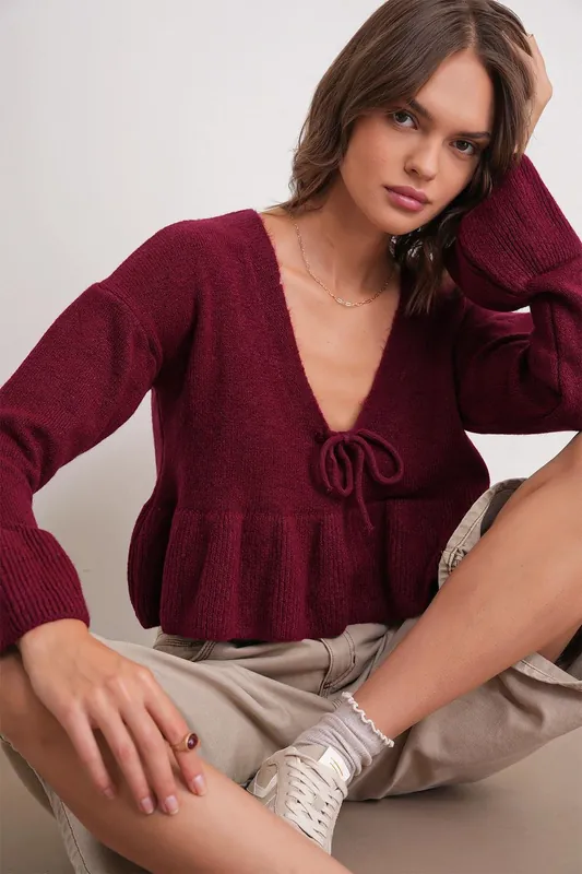 Tie Detailed Ruffled V-Neck Knit Sweater