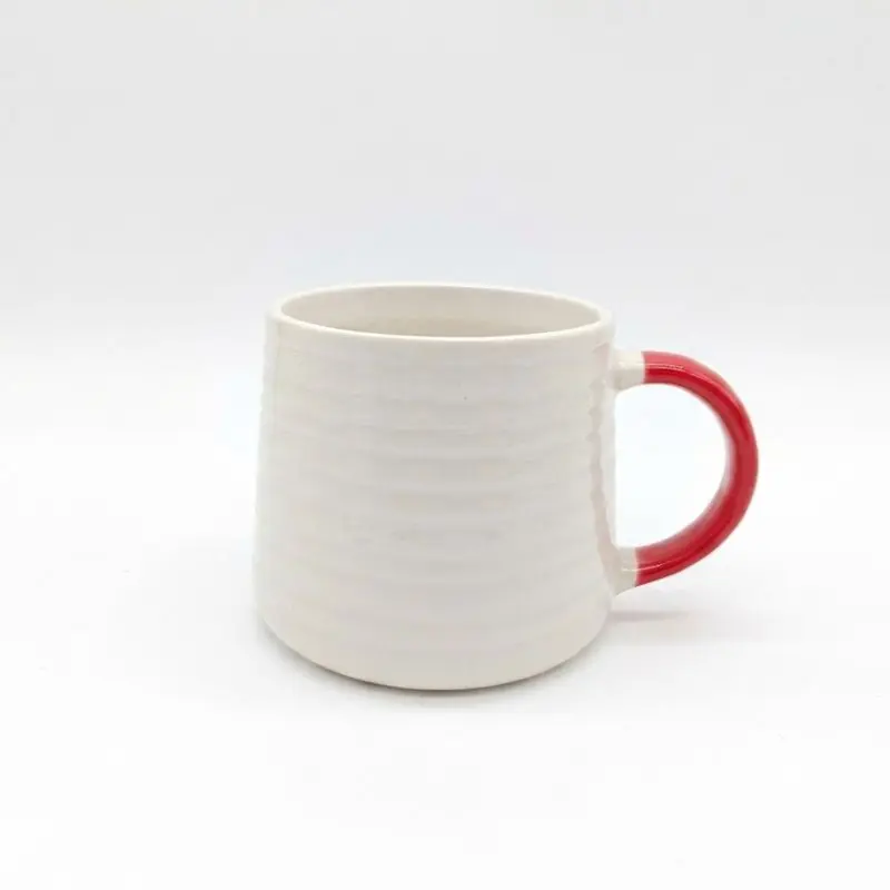 Ceramic Coffee Tea Mug 13oz Ribbing Textured Red Painted Handle x2 - Glim & Glam