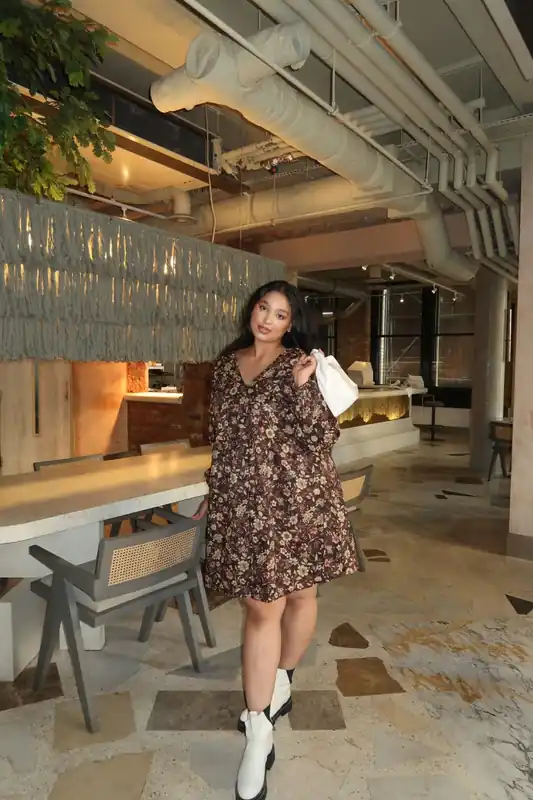 V Neck Mini Dress - Shnoo
