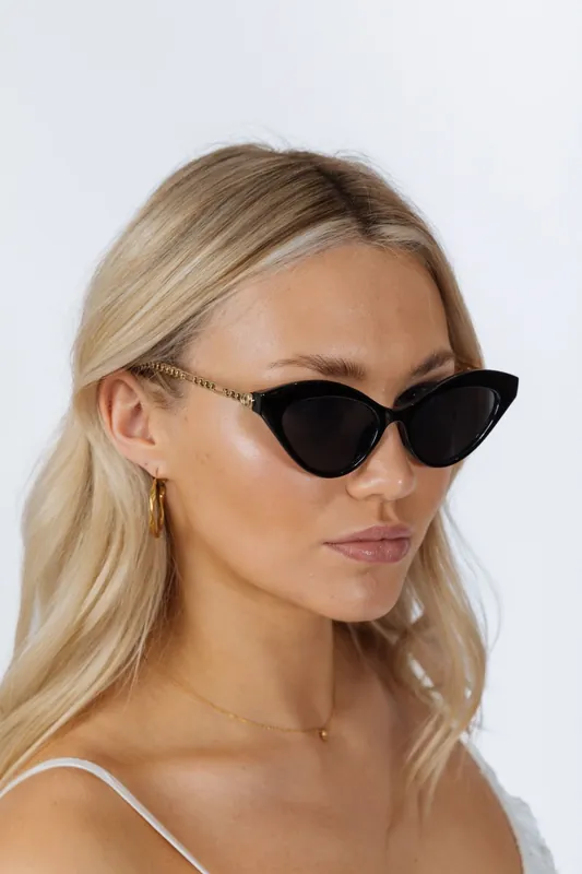 Cat-Eye Sunglasses in Black