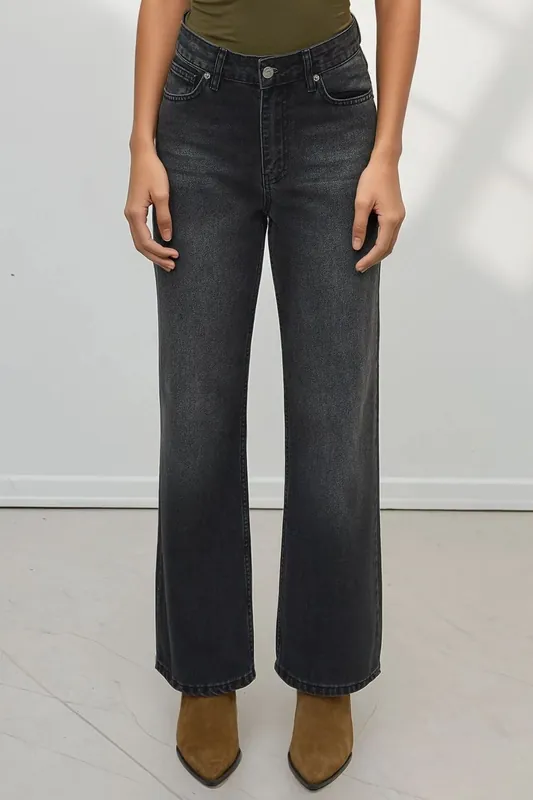 Straight Leg Denim Jeans - Hiccup