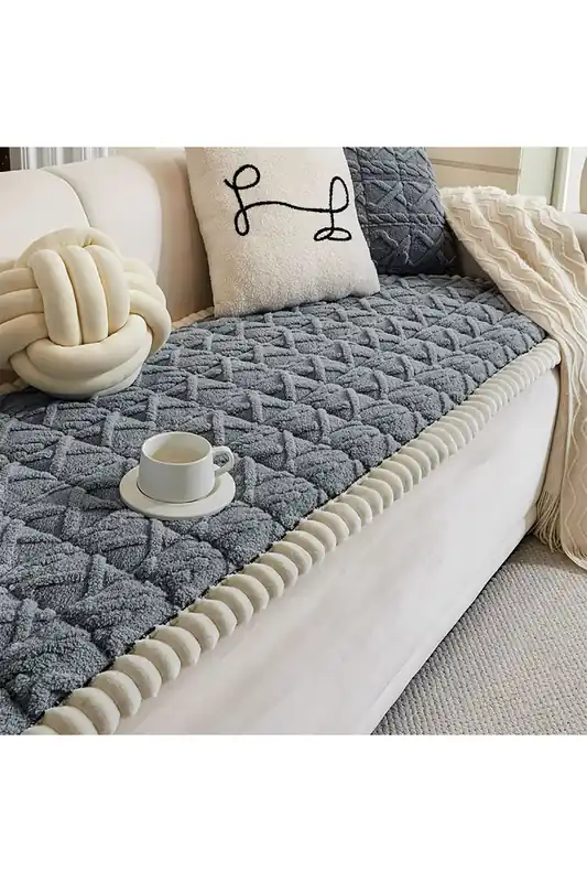 Soft & Non-slip Plush Sofa Cover
