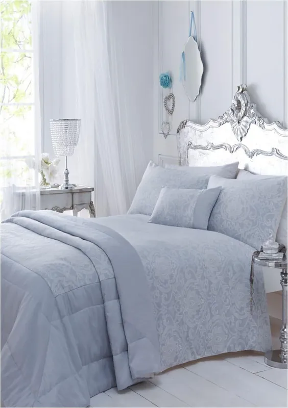 Maxwell Jacquard Traditional Filled Cushion - Portfolio Home